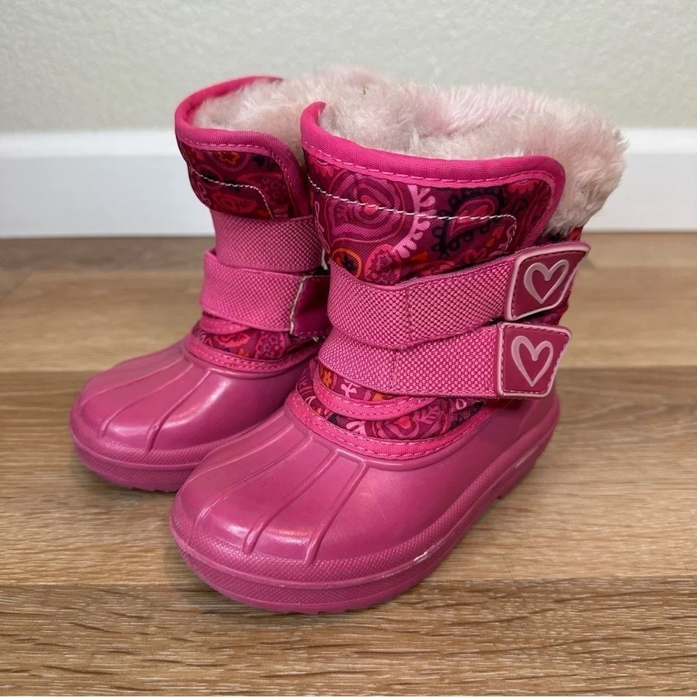 Cat & Jack Girls Size 5/6 Pink Thermolite Faux Fur Snow Boots